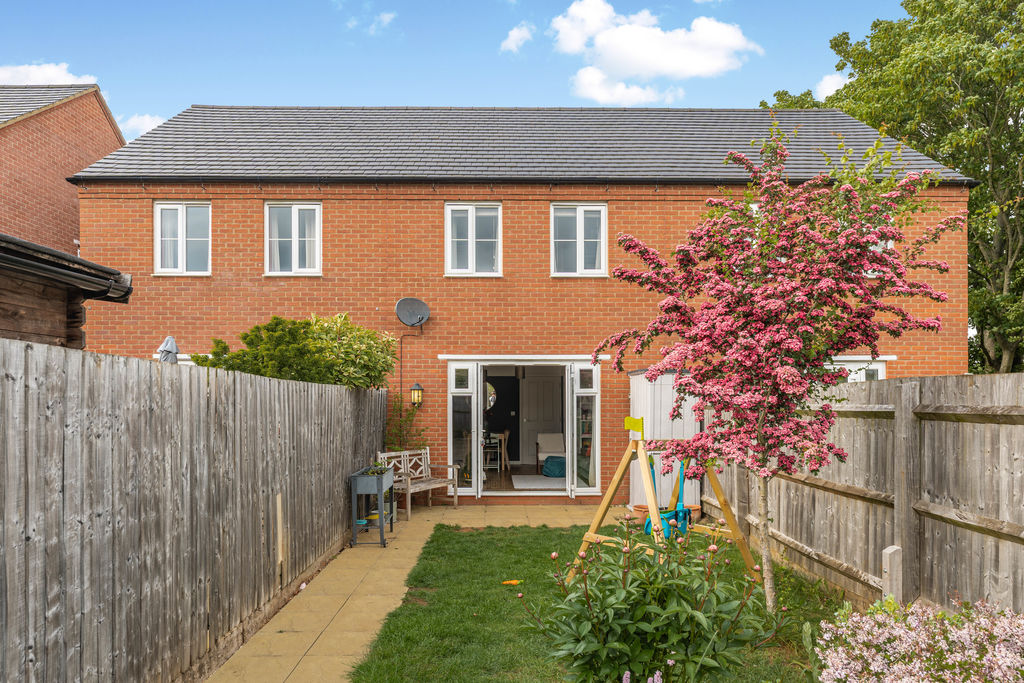 Pargeter Close Adderbury